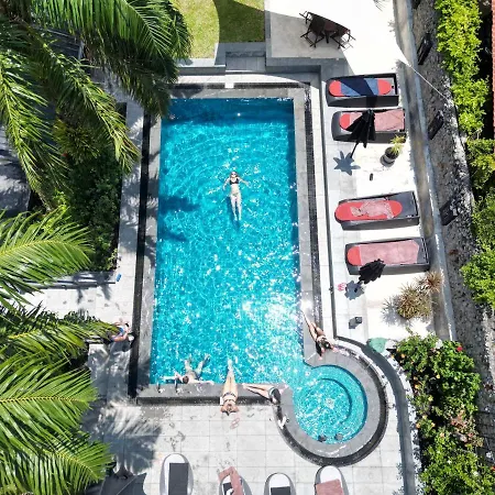 Baan Heaven / Patong Beach Pool Villa Sleeps Up To 15